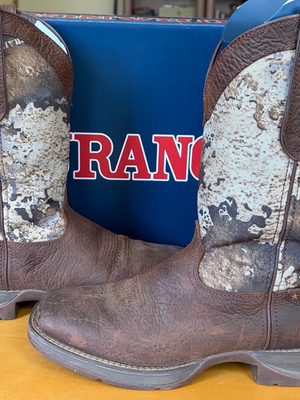 Durango Rebel Camo Western Boots for men. Brown/true timber prairie. Size 9wide